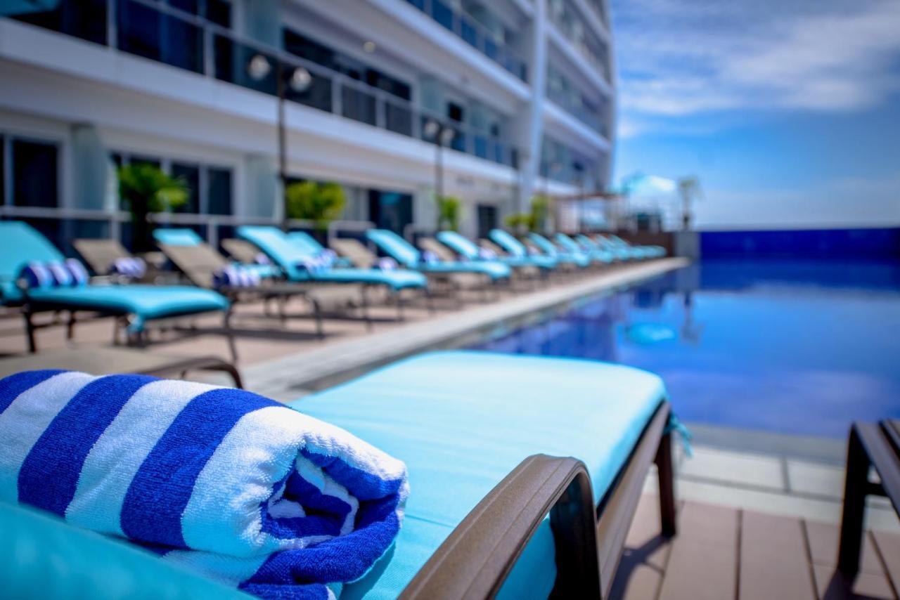 Wyndham Manta Sail Plaza Hotel And Convention Center Extérieur photo
