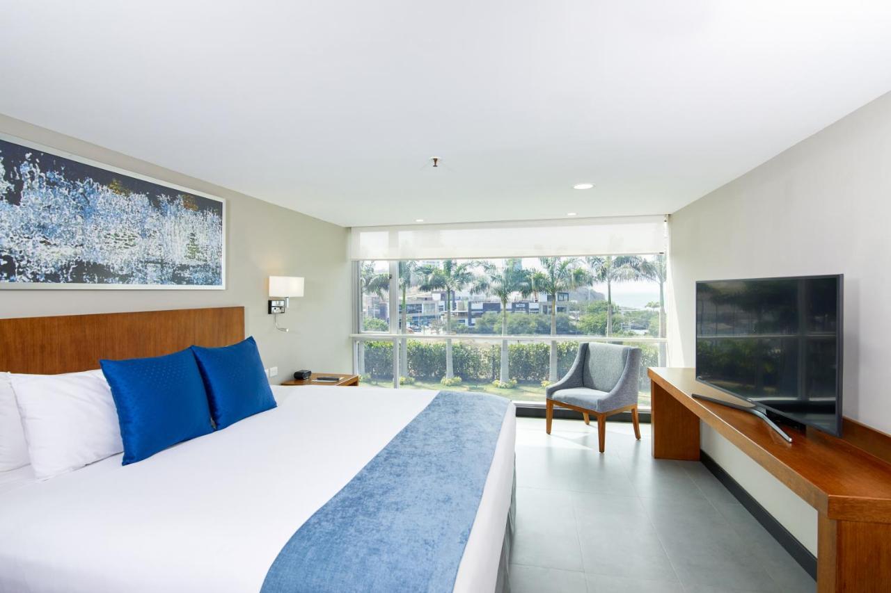 Wyndham Manta Sail Plaza Hotel And Convention Center Extérieur photo